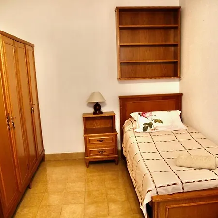 Nostalgic 2 Bdrm Duplex Apt 110 Sqm City Ctr *