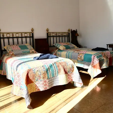 Nostalgic 2 Bdrm Duplex Apt 110 Sqm City Ctr *
