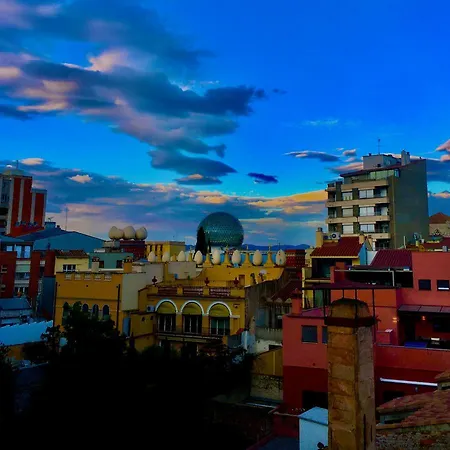 Nostalgic 2 Bdrm Duplex Apt 110 Sqm City Ctr *
